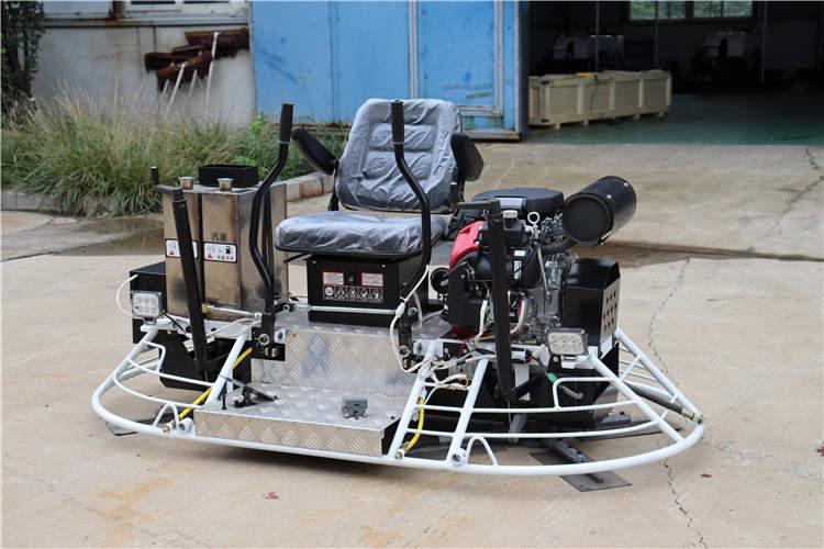 具有雙盤和機身重量大的特點，對地面具有很好的壓實效果，可快速提漿