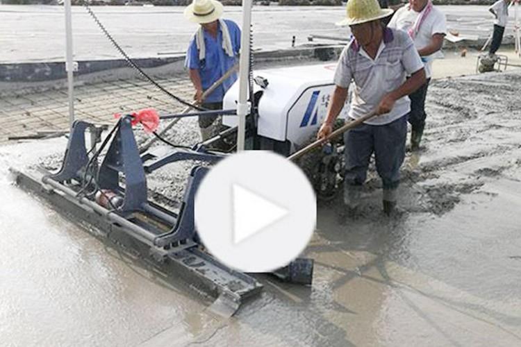 二輪激光整平機(jī)施工視頻